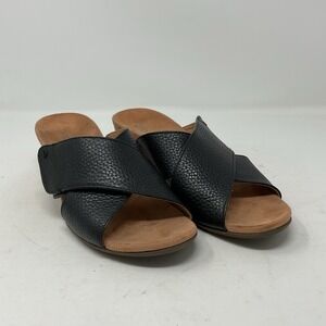 Vionic Leticia Sandals Womens 8 Black Pebbled Leather Cross Strap Wedge Slip On